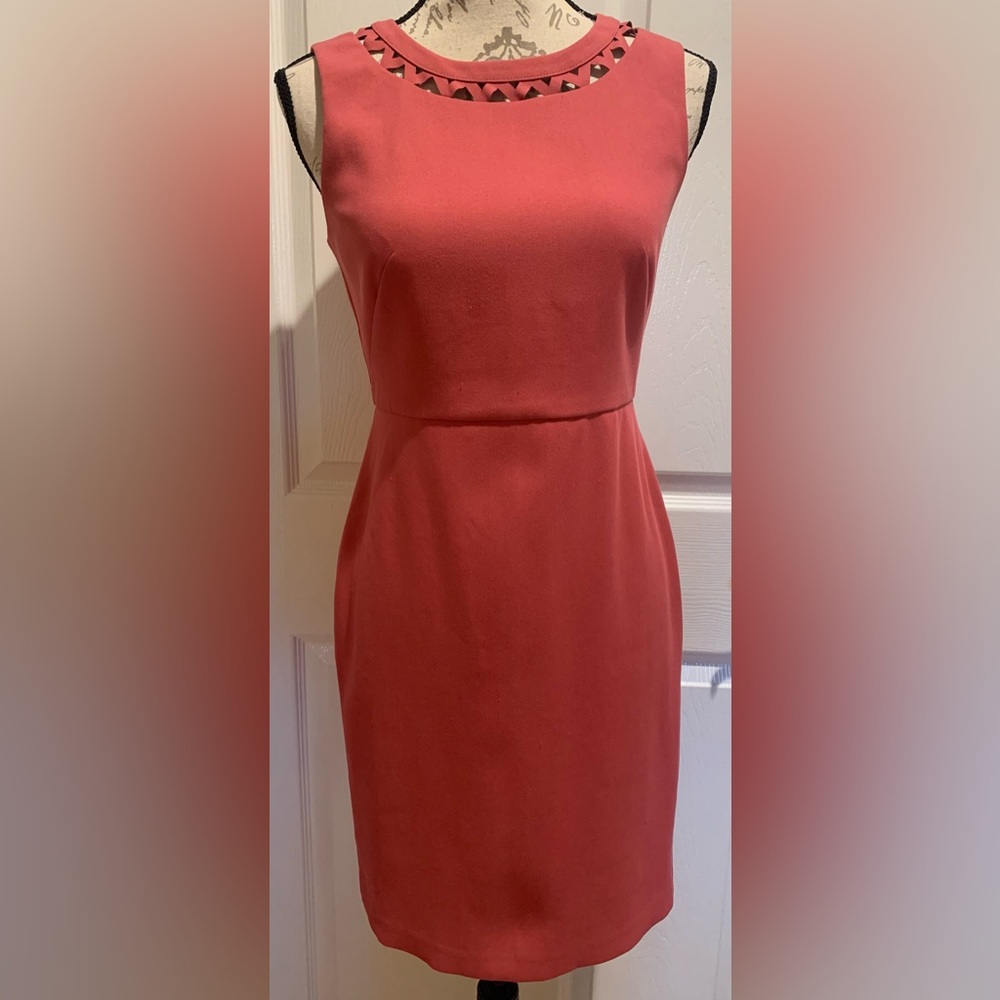 Ann Taylor LOFT Women’s Coral Sheath Dress Scoop Neck w/ Lattice Cut Out/Size 0